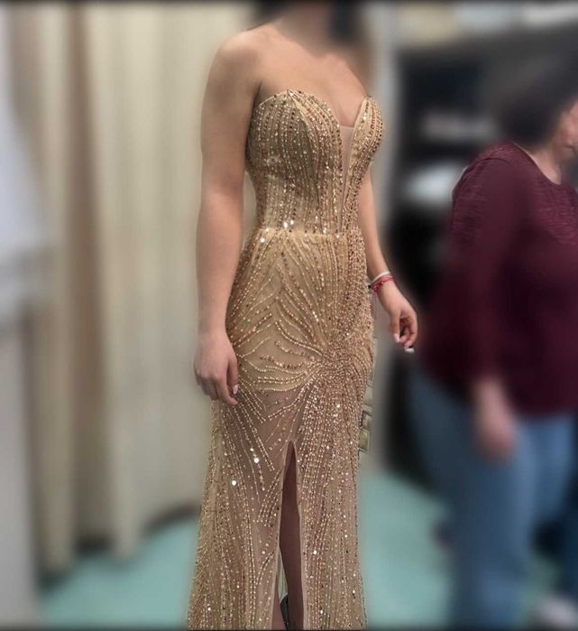 Бална рокля официална