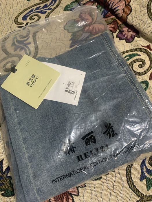 Продам новые джинсы