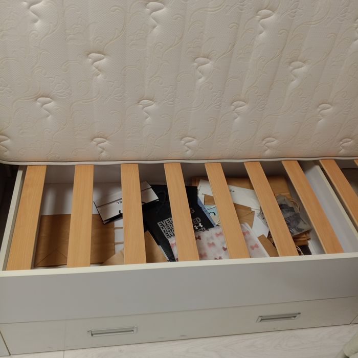 Продам 2кровати слитые цена 30000тг