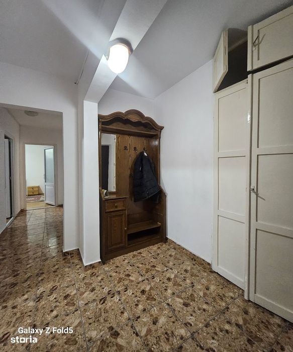 Apartament cu 3 camere de închiriat – pentru echipe de muncitori!