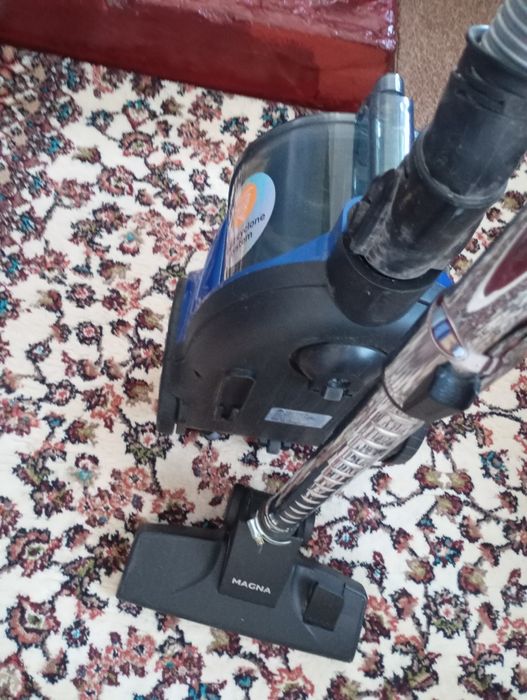Пылесос Magna 2000 W в отличном состоянии