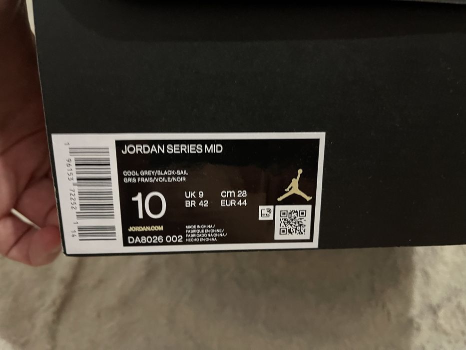 Кроссовки Nike Jordan Series mid