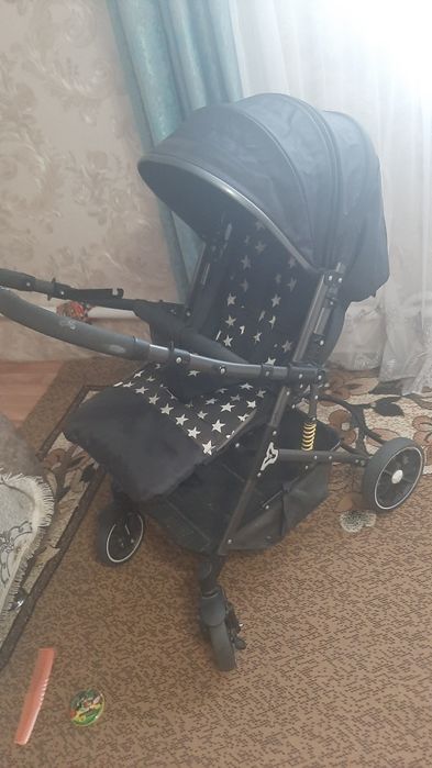 Продам детскую коляску