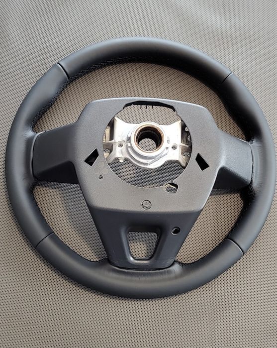 Volan retapitat piele Toyota RAV4