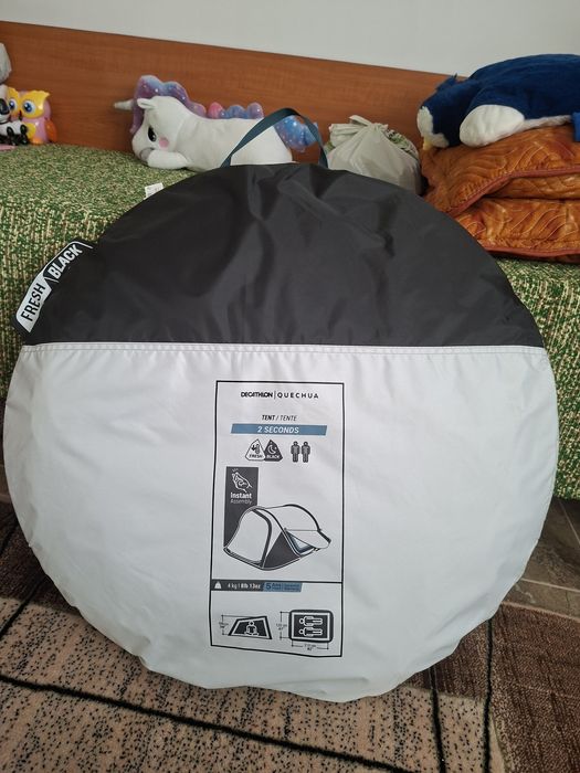 Cort de camping instant Quechua 2 Seconds Fresh & Black pentru 2 persoane de la Decathlon