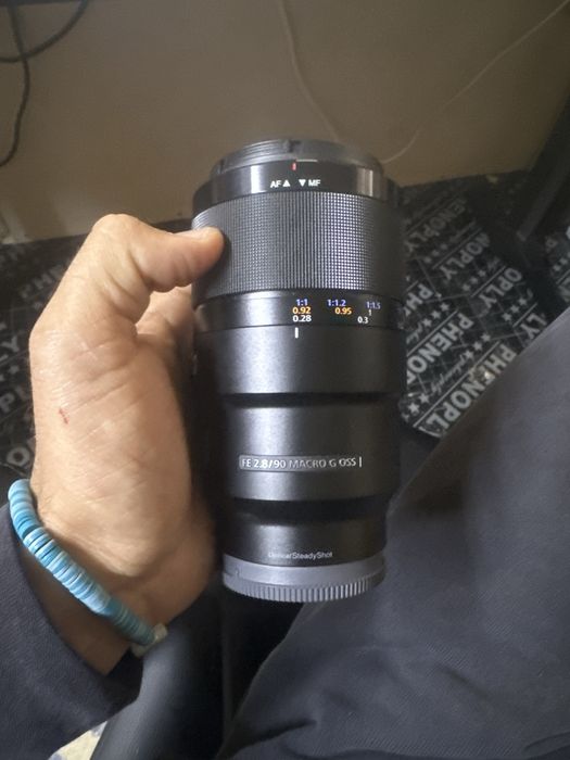 Обектив Sony FE 90mm f/2.8 Macro G OSS