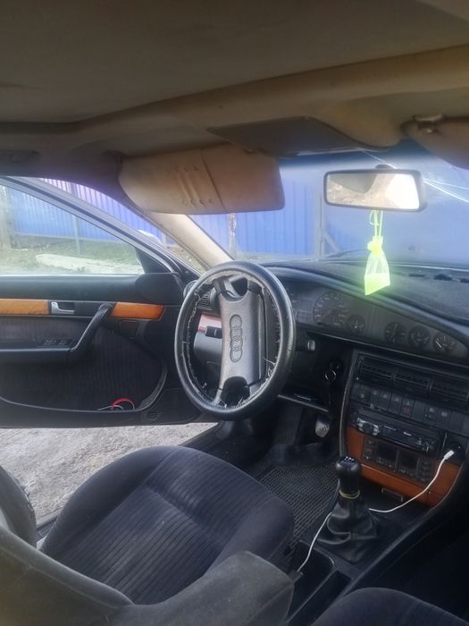 Продам Ауди 100 с4 2.6