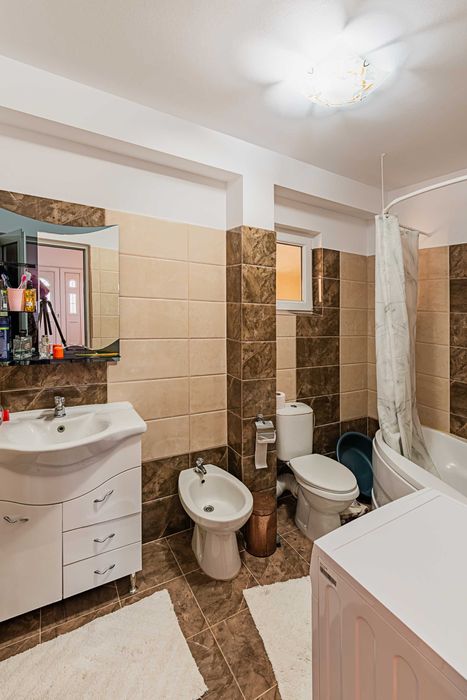 Casă în Voinești | 2010 | 100 mp utili | teren 820 mp | 20 min de Iași