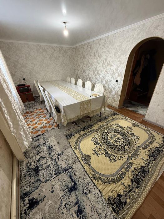 Продам двух комнатную квартиру