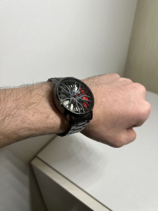 Часы. Часы с диском