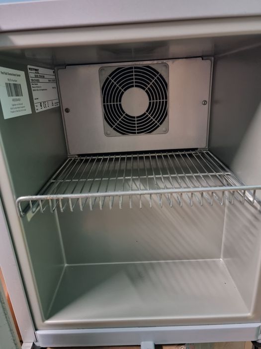 Mini- Frigiter Redbul