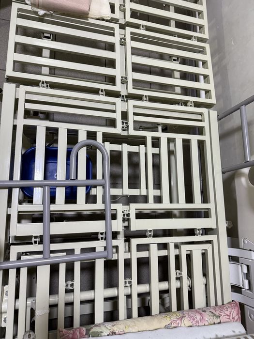 Медицинская кровать