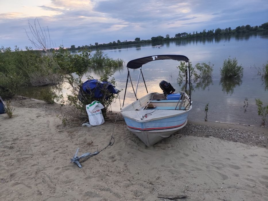 Canadian 4.30m Suzuki 9.9CP