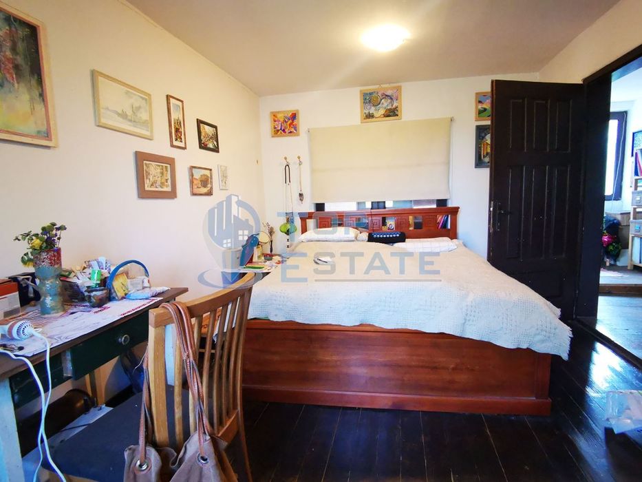 Реновирана къща с плувен басейн и сауна в село Мусина, област Велико