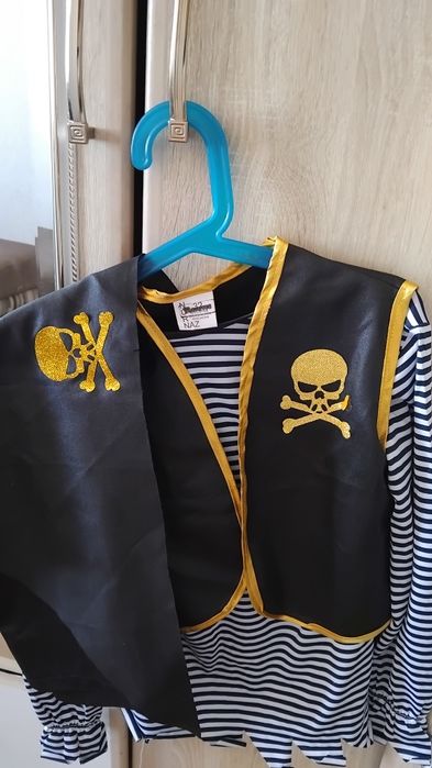 Костюм пирата карнавальный