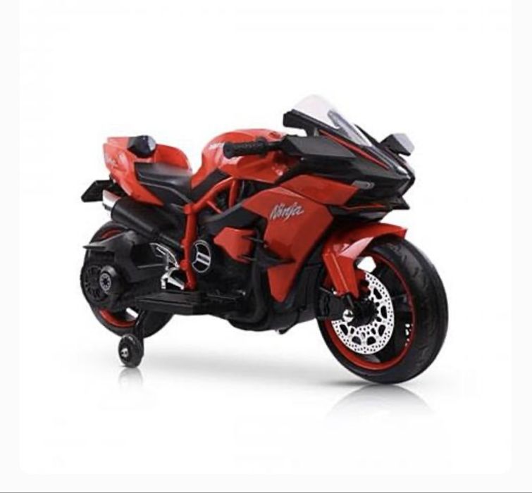 акумулаторен  мотор