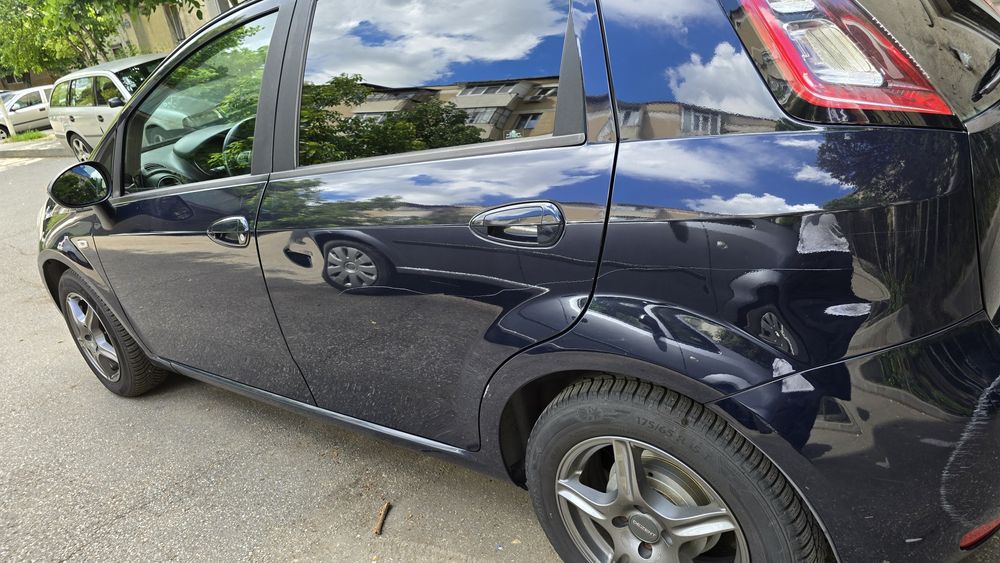 Fiat Punto 1.2 , an 07.2011 , 1242CC , 51 KW,  merita văzut proprietar