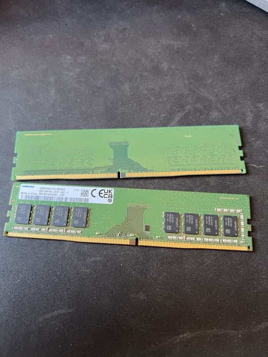 Опертивная память ddr4 samsung 16gb (2x8)