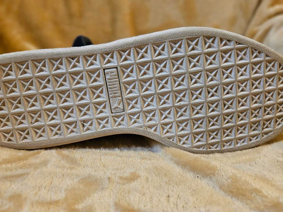 Tenisi Puma Suede piele intoarsa NOI 39 25 cm