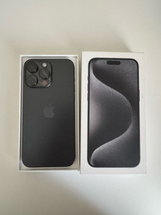 Продам айфон 15 про макс