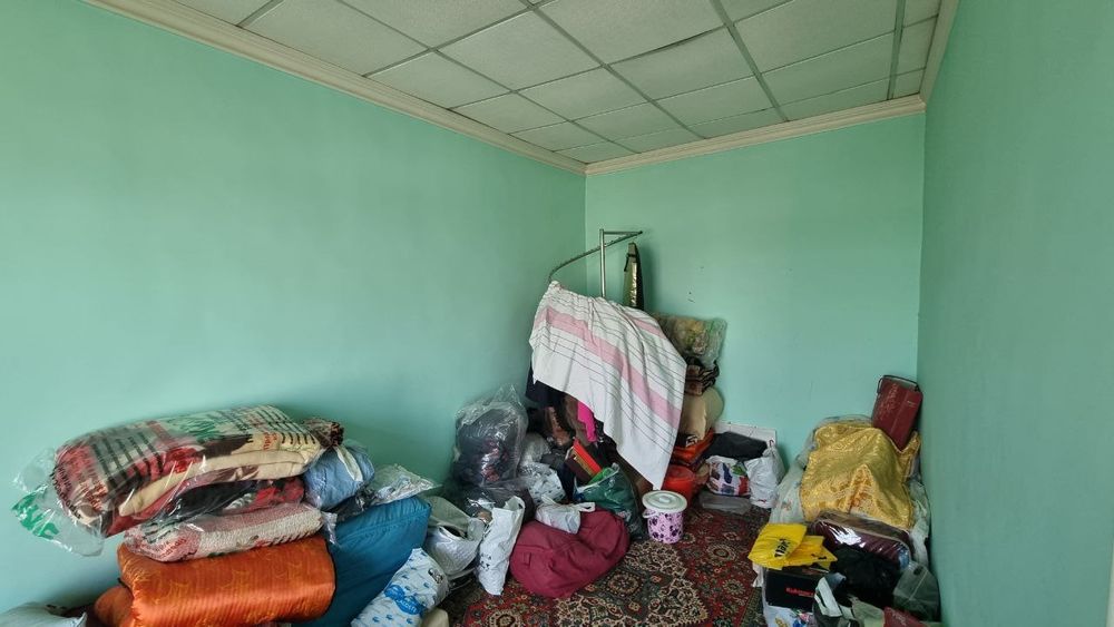 Продается 2х этажный дом, в общем дворе!