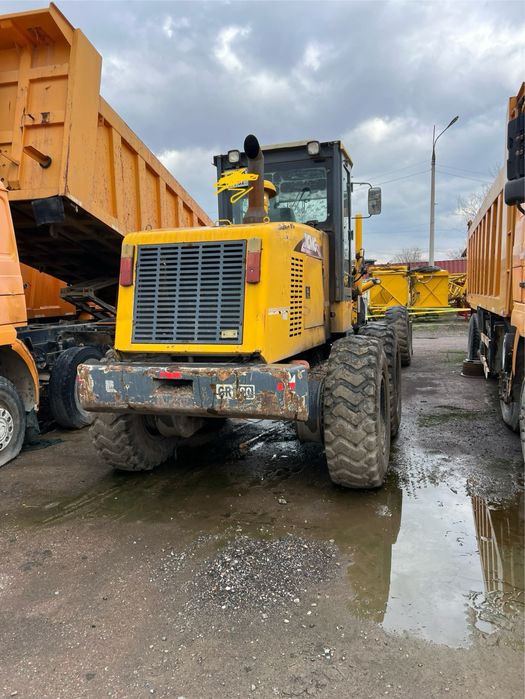 ГРЕЙДЕР XCMG 180GR 24 тн йил 2010