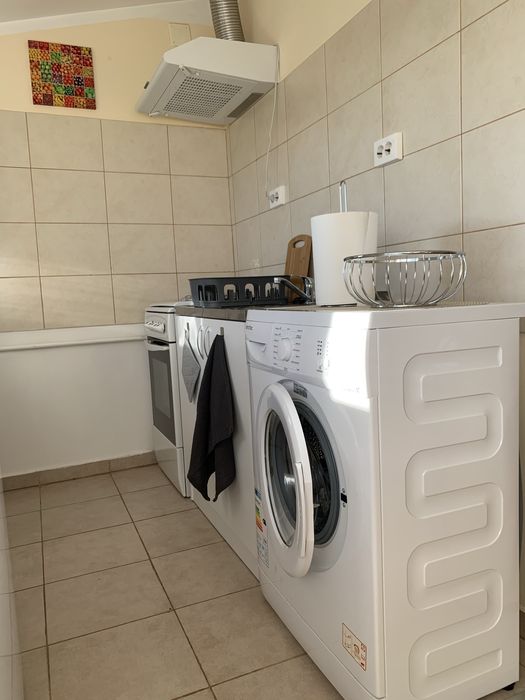 Vand apartament de 2 camere in zona Complexului Studentesc