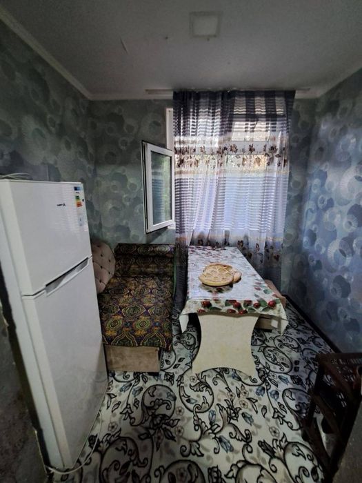 Продаётся 2 ком в 4 микрорайоне