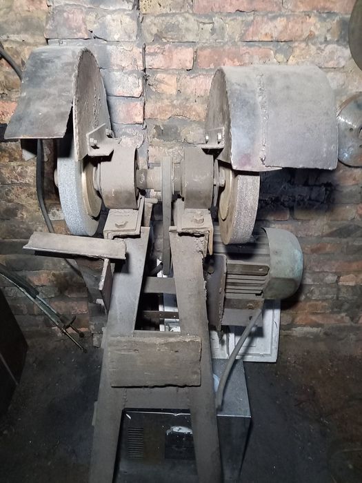 Точильный станок с двигателем 4квт