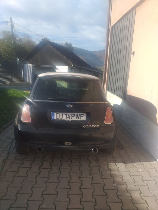 De vinzare se vinde si pentru piese