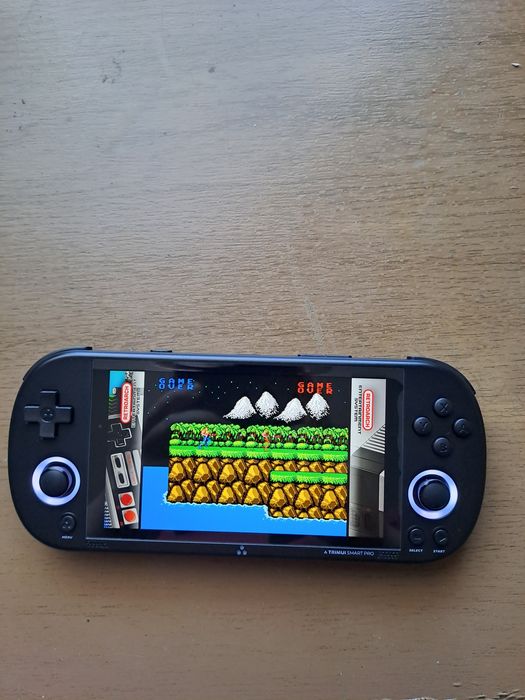 Trimui Smart Pro - ретро гейминг конзола