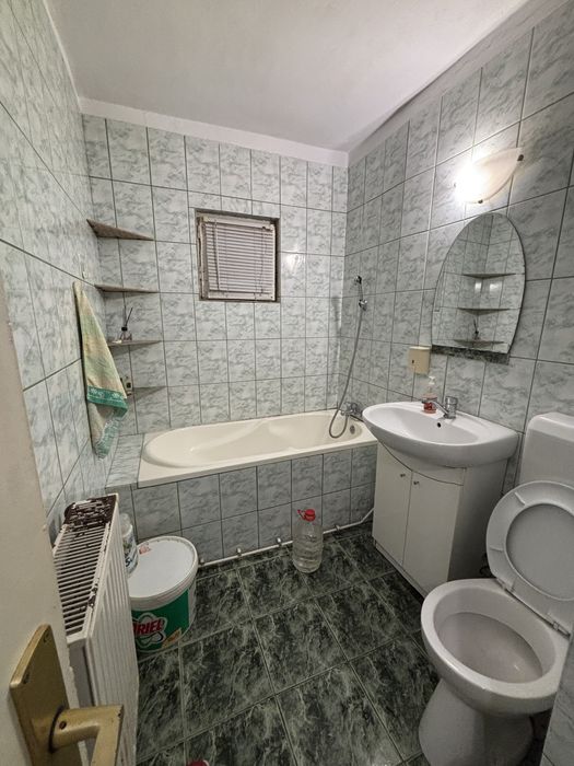 Vand apartament 2 camere semidecomandat