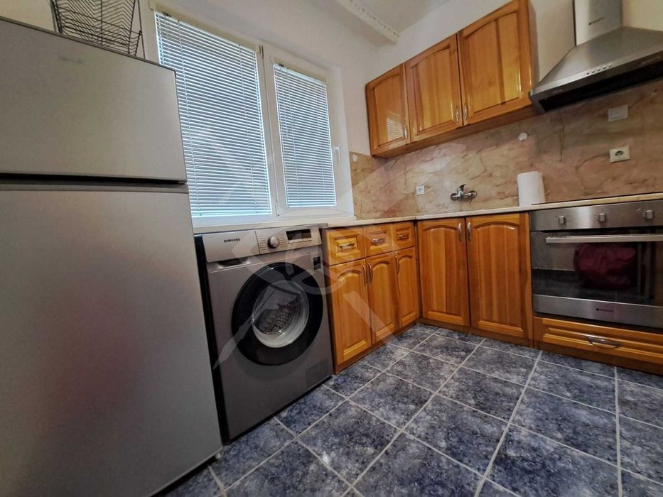 Тристаен апартамент в Христо Смирненски! 11655411