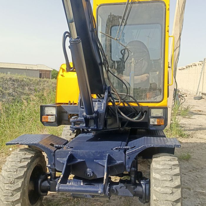Екискаватор 55 1998 йил.