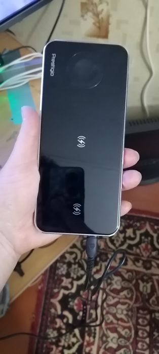беспроводное зарядное устройство Prestigio ReVolt A5,
