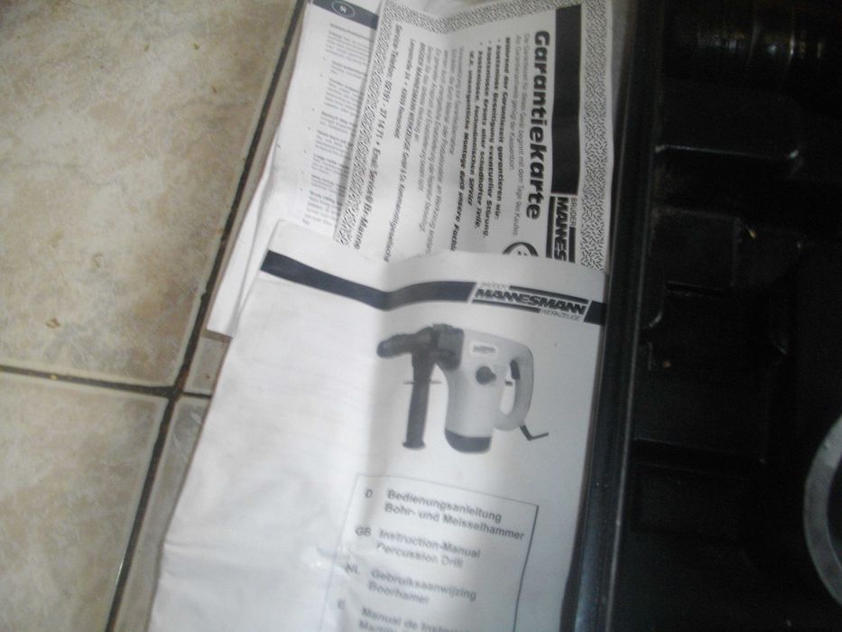 850W Mannesmann 12585 Немски Перфоратор Къртач Отличен с 5 броя шила