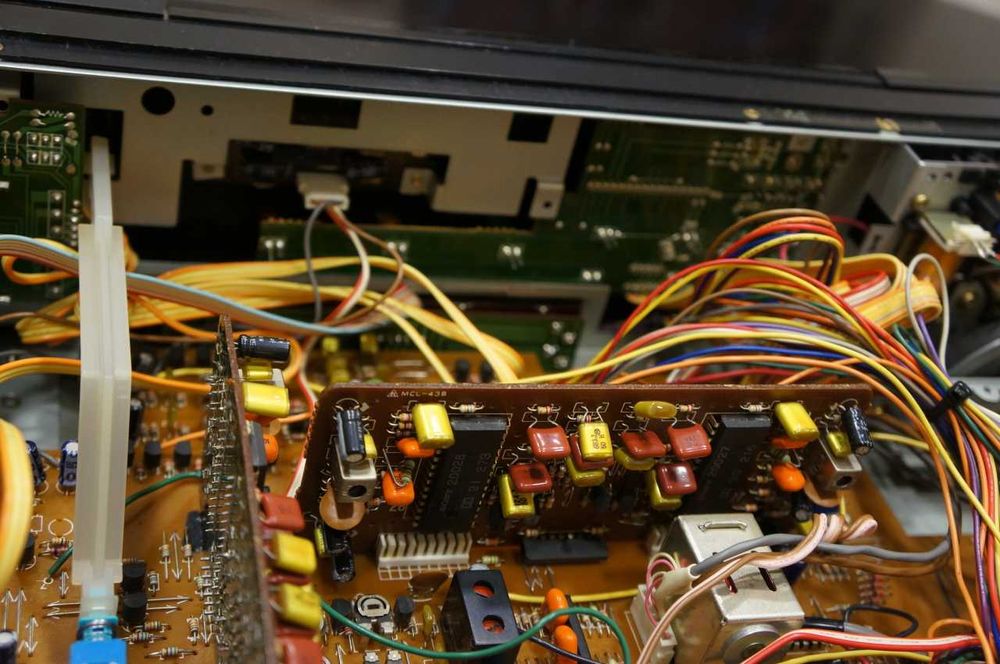 Aiwa AD-F660 касетен дек