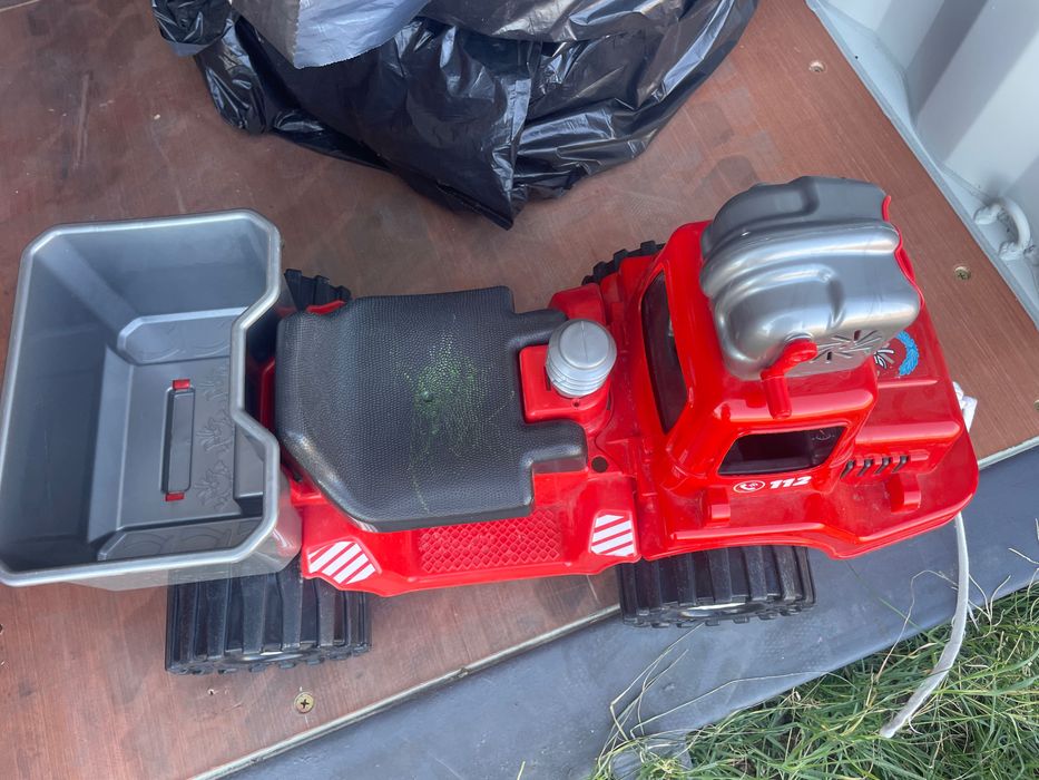 Детска пожарна кола за каране и бутане