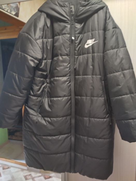 Geacă Nike nouă lungă