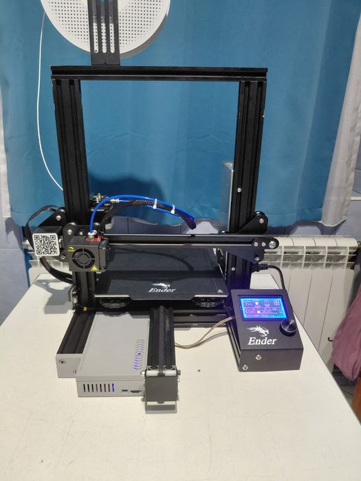 Imprimanta 3D Ender 3-Pro