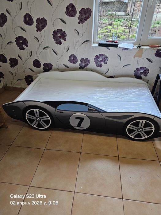 Чисто нови детски легла