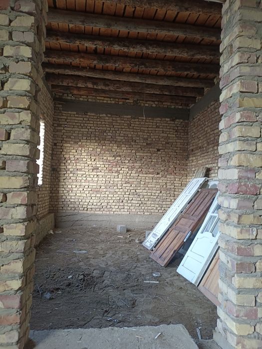 Срочно Тор Тор махаллада 3 сотихли курилиши тугалланмаган участка соти