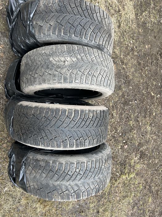 Продам зимнюю б/у резину!