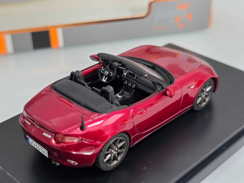 Macheta Auto 1/43 PR By IXO Mazda MX-5 2016