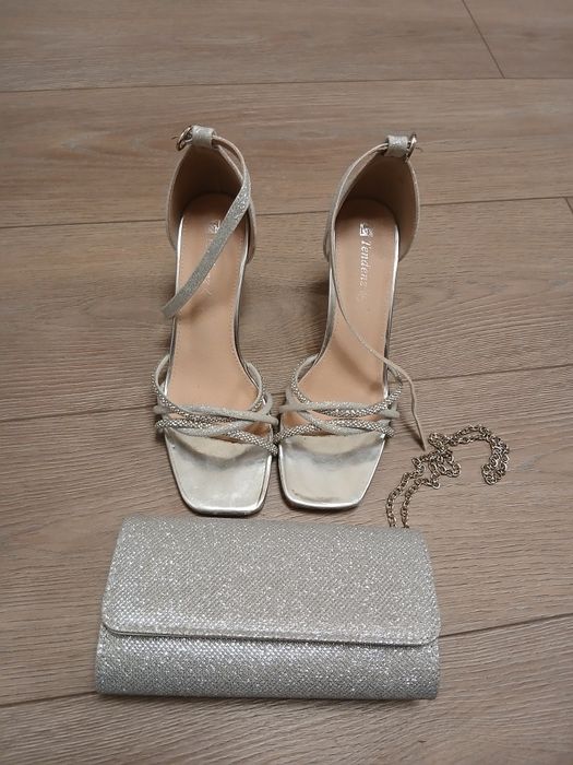 Сребристи дамски сандали