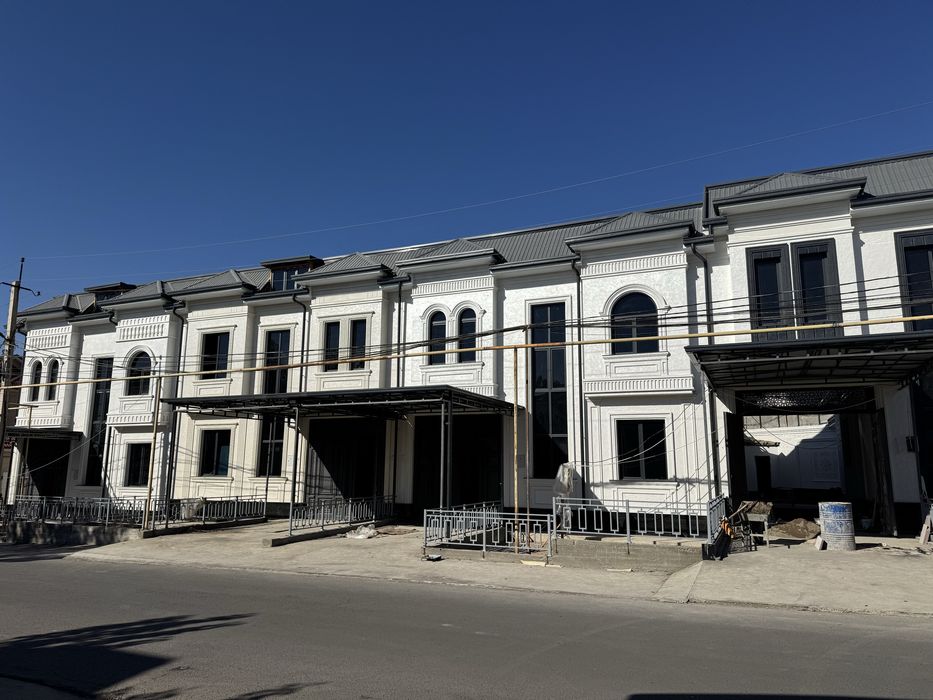 Продаётся коттедж в Юнусабадском районе махалла Исламабад Барака