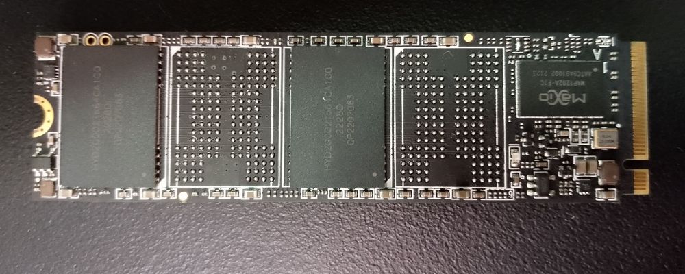 Продам ssd M2 hikvision 512gb