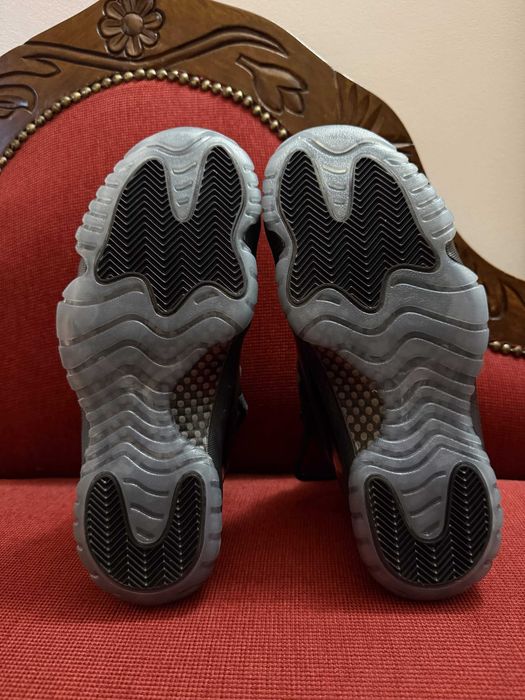 NOU: nike air jordan 11 retro cap and gown - Marimea 42
