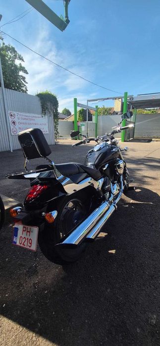 Suzuki Intruder 805
