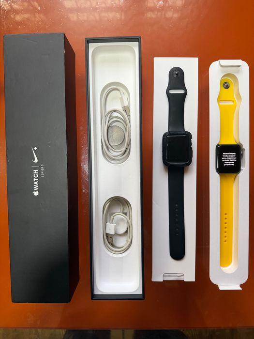 Продам 2 пары APPL Watch series 3 + Nike и обычные series  3